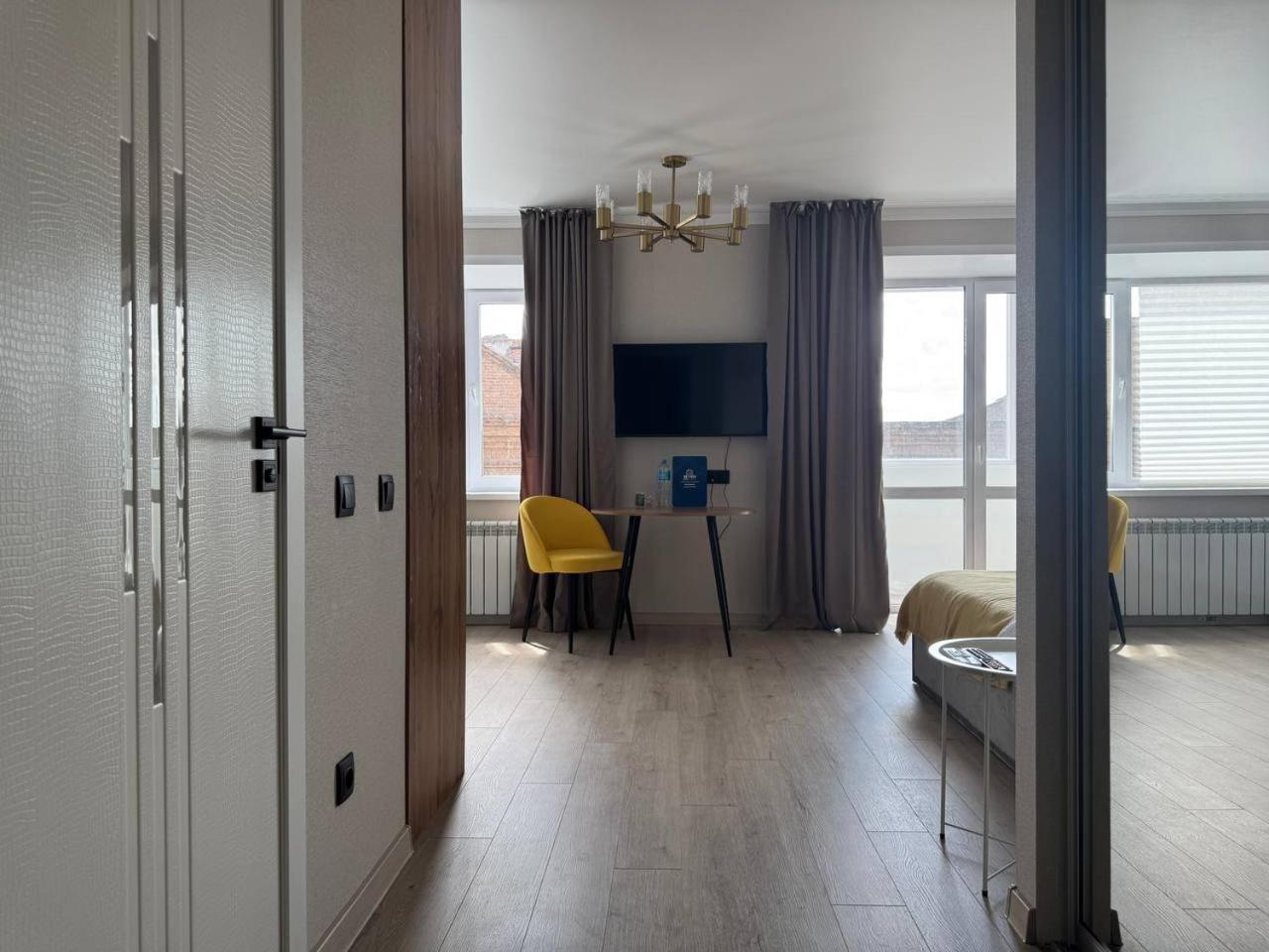 Seven City Apartments Semei Exterior foto