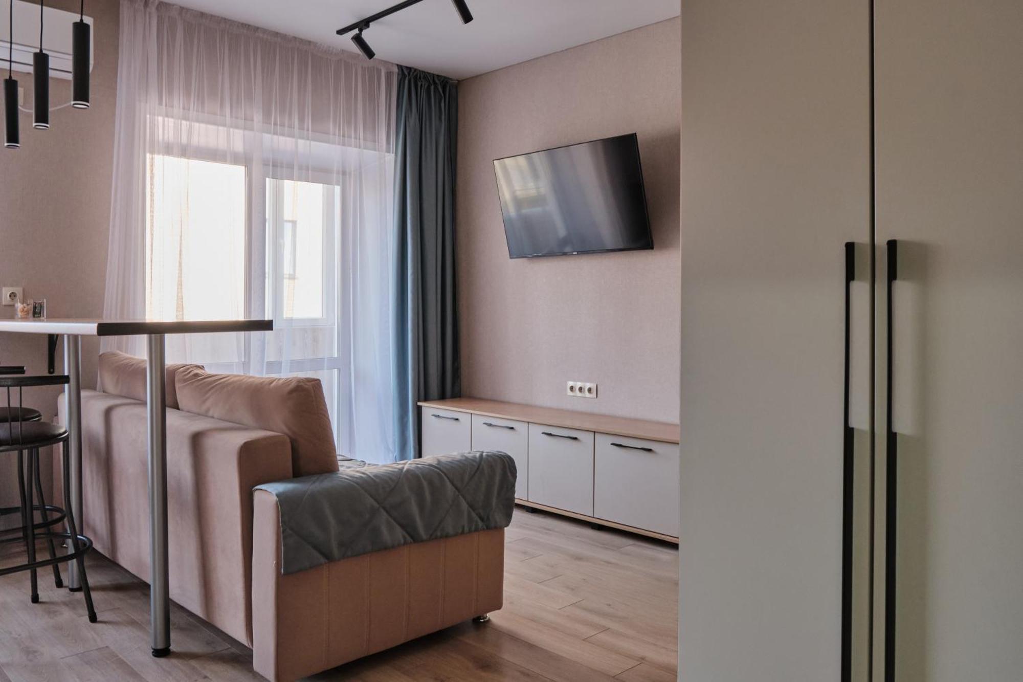 Seven City Apartments Semei Exterior foto